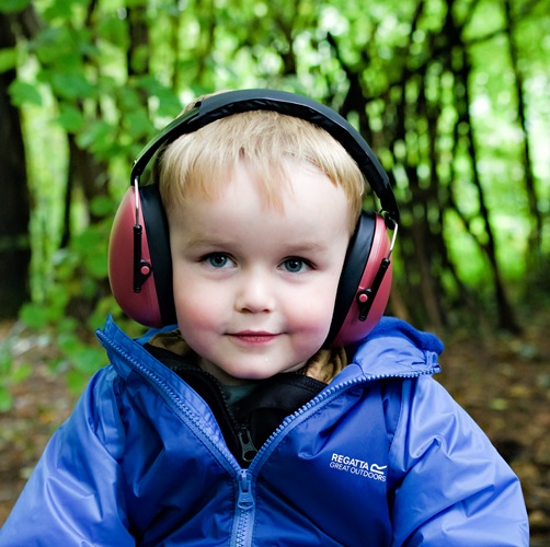 Laste kaitsvad kõrvaklapid Banz Kidz Maroon